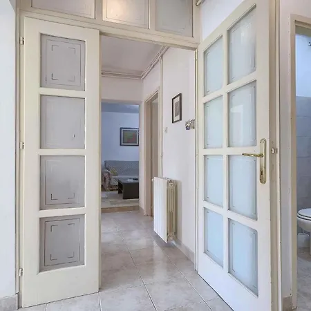 Two-bedroom 3 דירה פולה