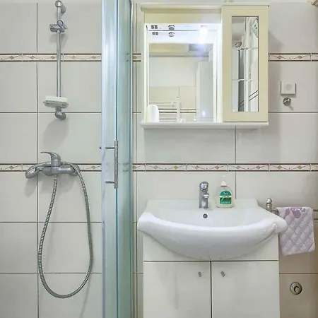 Two-bedroom 3 דירה