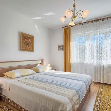 Two-bedroom 3 פולה
